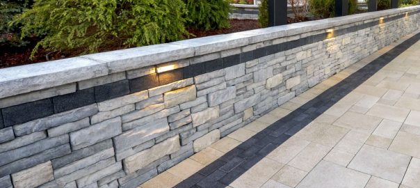 Retaining Wall Cost Guide Construction Tips Earlyexperts - Stone Veneer Concrete Retaining Wall