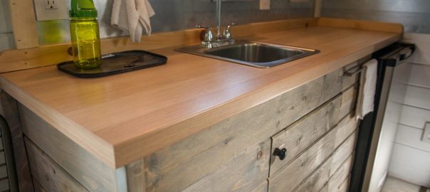 Laminate Countertops Cost Installation, How Much Per Square Foot Is Laminate Countertop