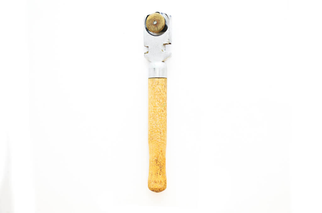 5 Easy Ways To Cut Glass Without A Glass Cutter EarlyExperts