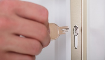 how to get a broken key out of a lock