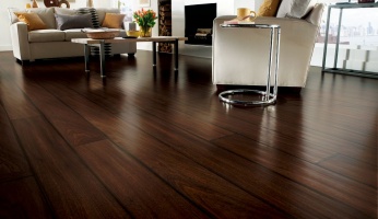 cleaning laminate flooring