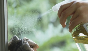 remove stickers from glass